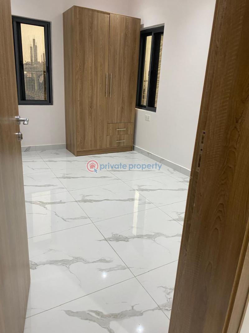 3 bedroom Block Of Flats For Rent Queen Street Alagomeji Yaba Lagos - 2