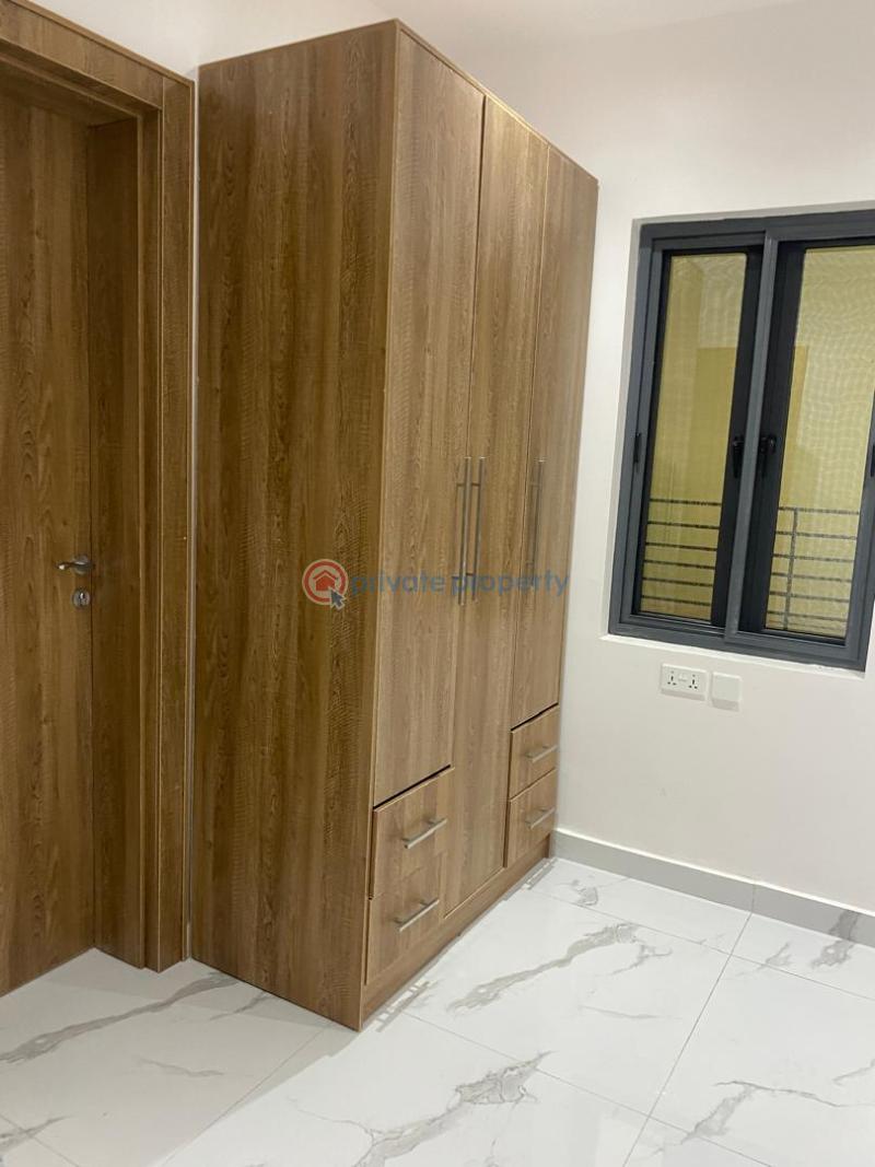 3 bedroom Block Of Flats For Rent Queen Street Alagomeji Yaba Lagos - 4
