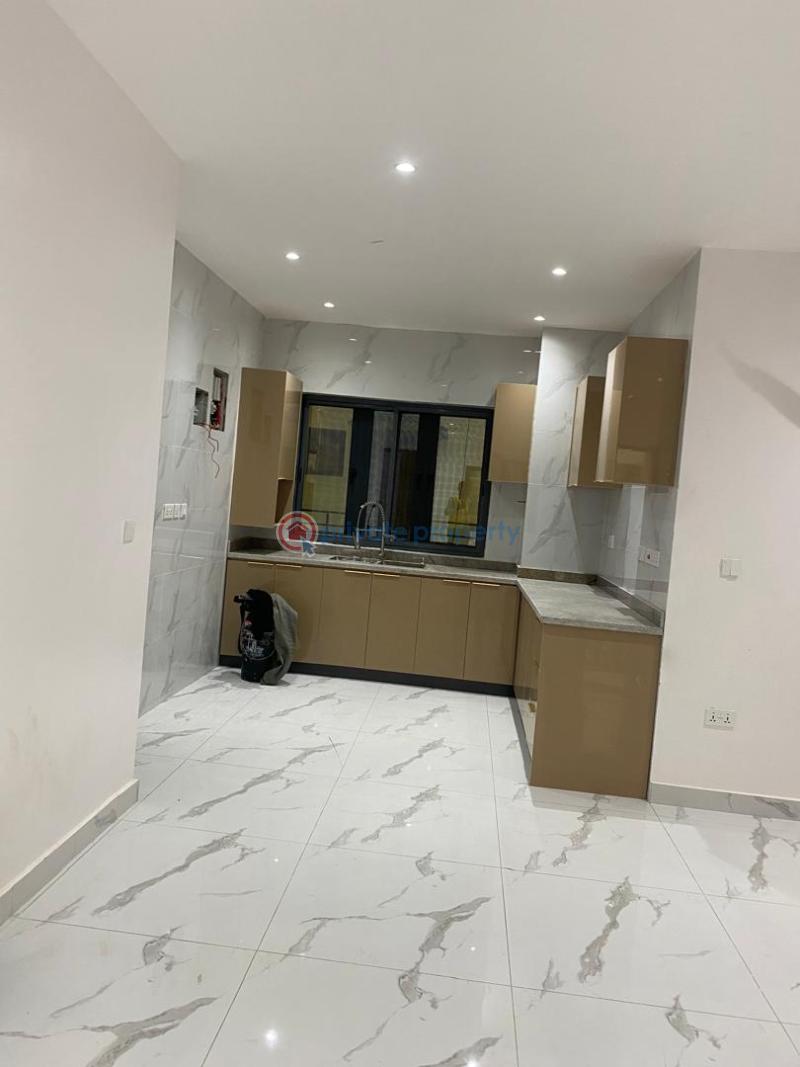 3 bedroom Block Of Flats For Rent Queen Street Alagomeji Yaba Lagos - 9