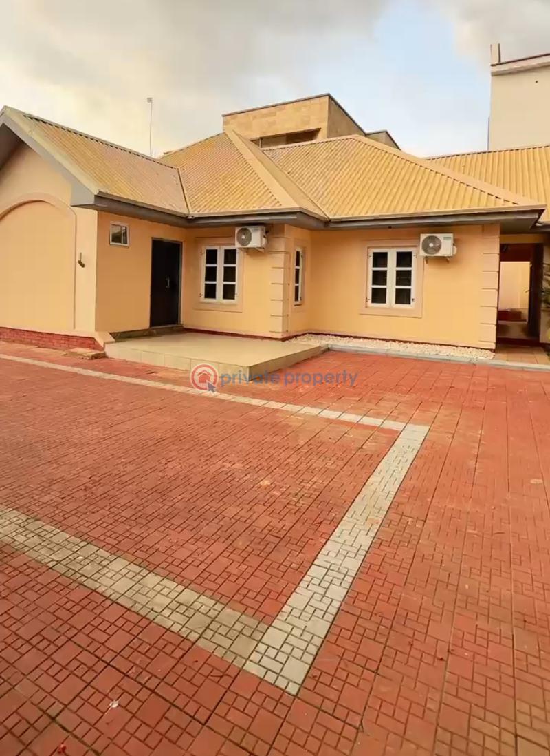 3 bedroom Terraced Bungalow For Rent Maitama Abuja Phase 1  - 0