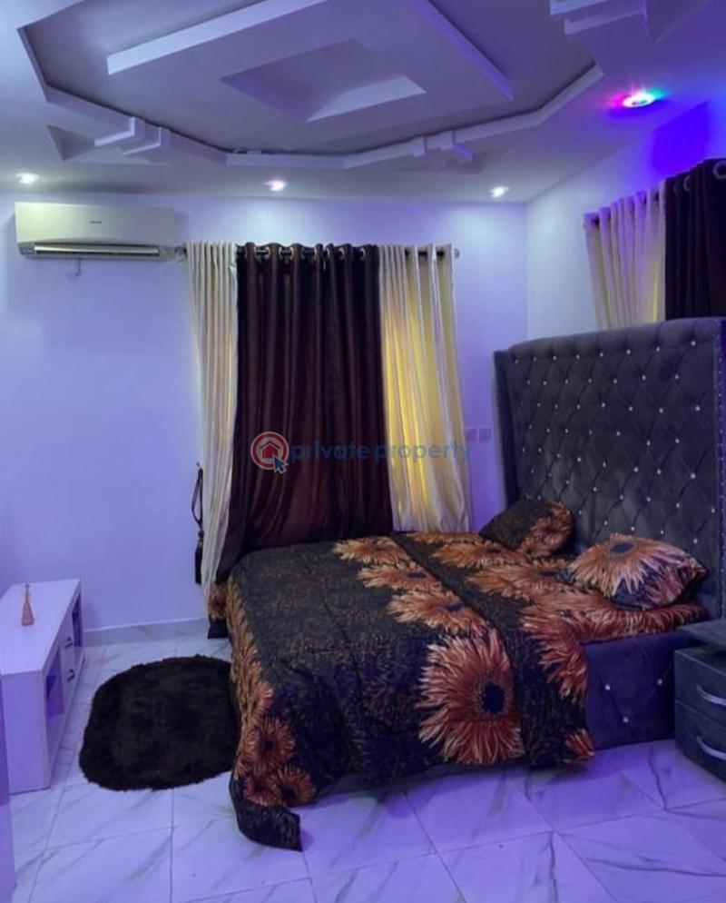 For rent 2 bedroom House Abraham Adesanya Estate, Abraham Adesanya, Ajah Lagos. Abraham