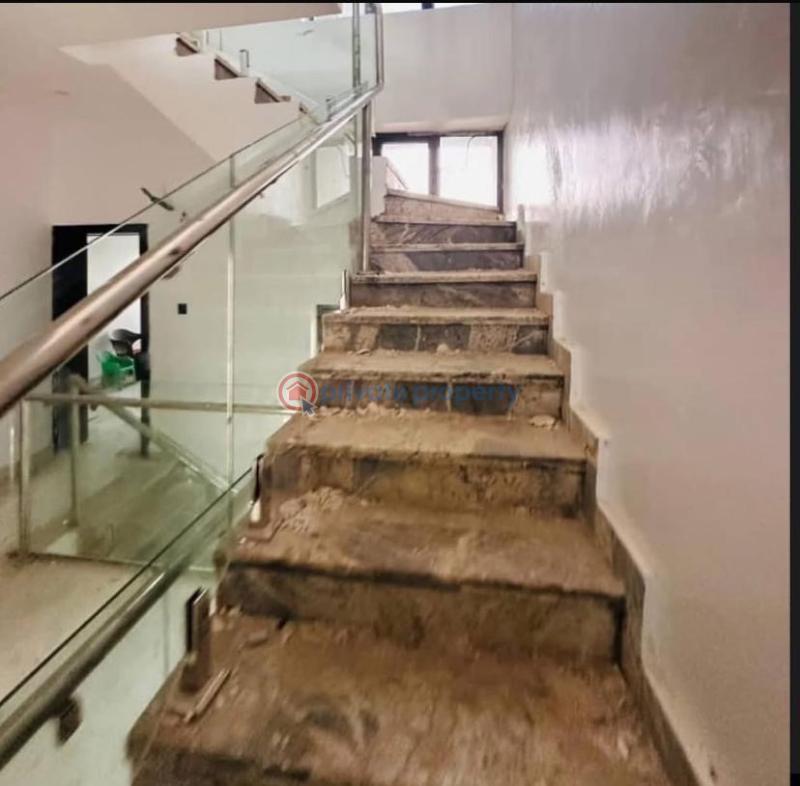 5 bedroom Terrace For Sale Guzape Abuja Phase 1  - 6