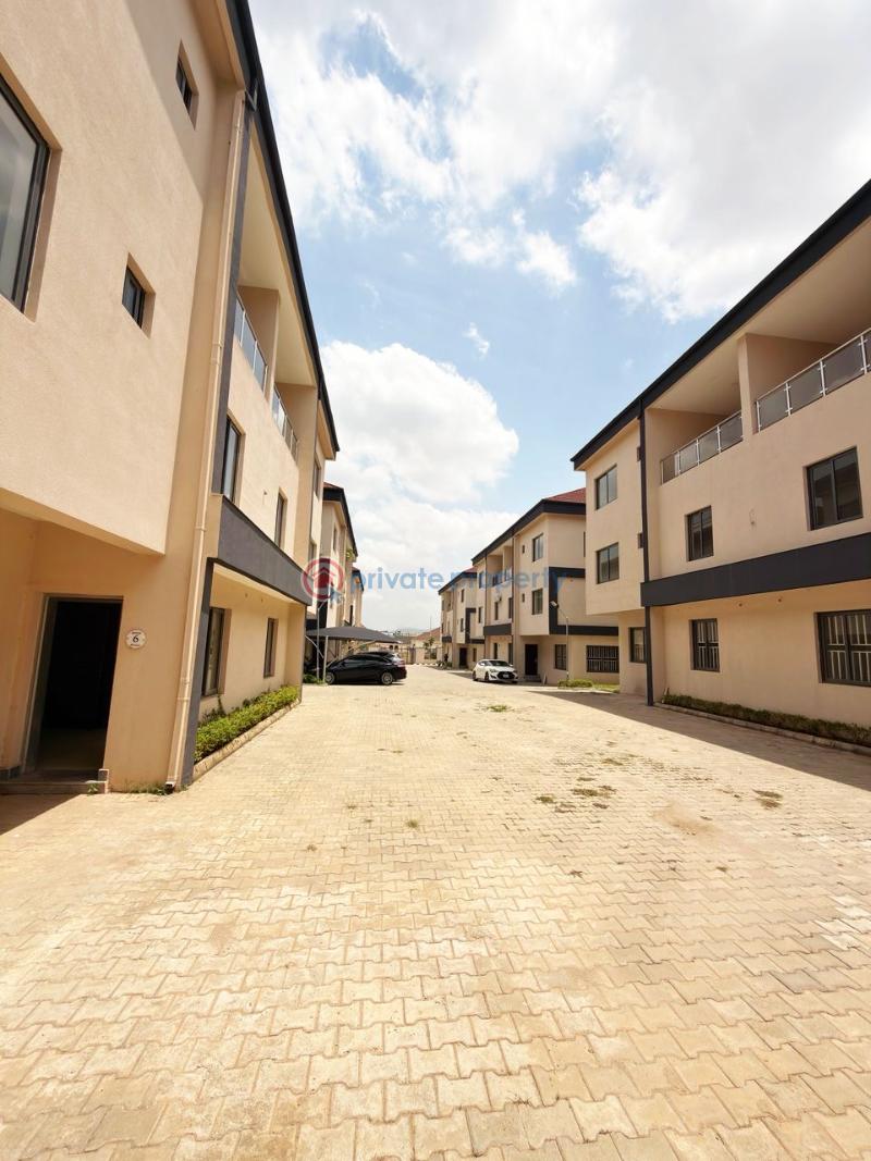 5 bedroom Terrace For Sale Abuja Phase 1  - 2