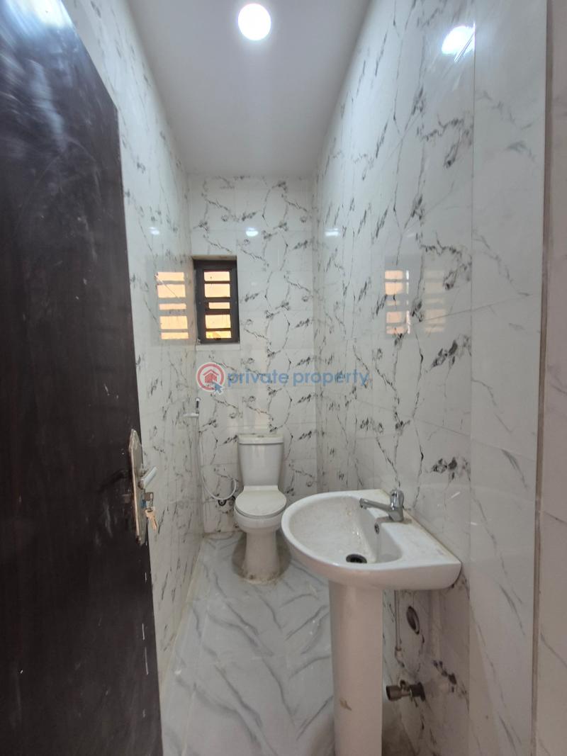 House For Sale Alafia Estate, Omolayo, Akobo, Ibadan Akobo Ibadan Oyo - 1