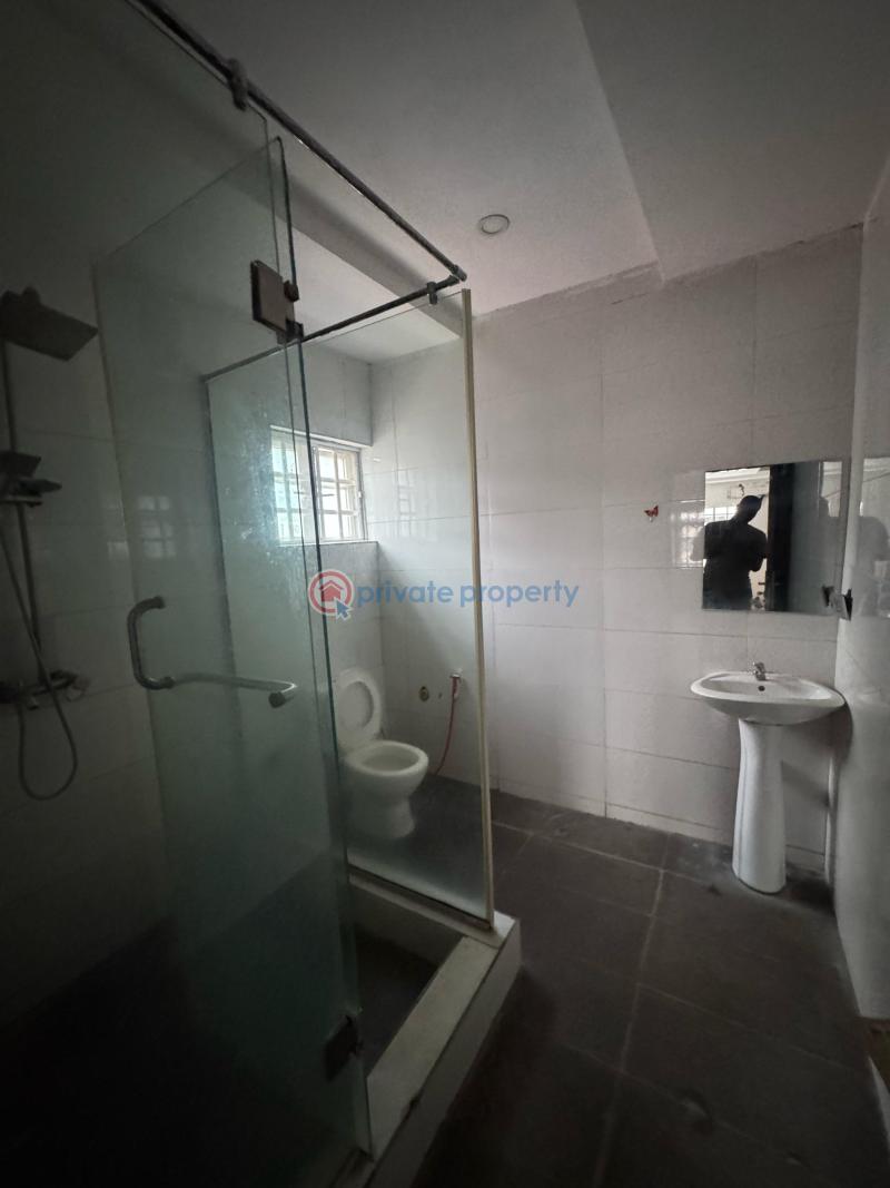 House For Rent Location:** Water World Street, Kolapo Ishola Gra, Ibadan Akobo Ibadan Oyo - 0