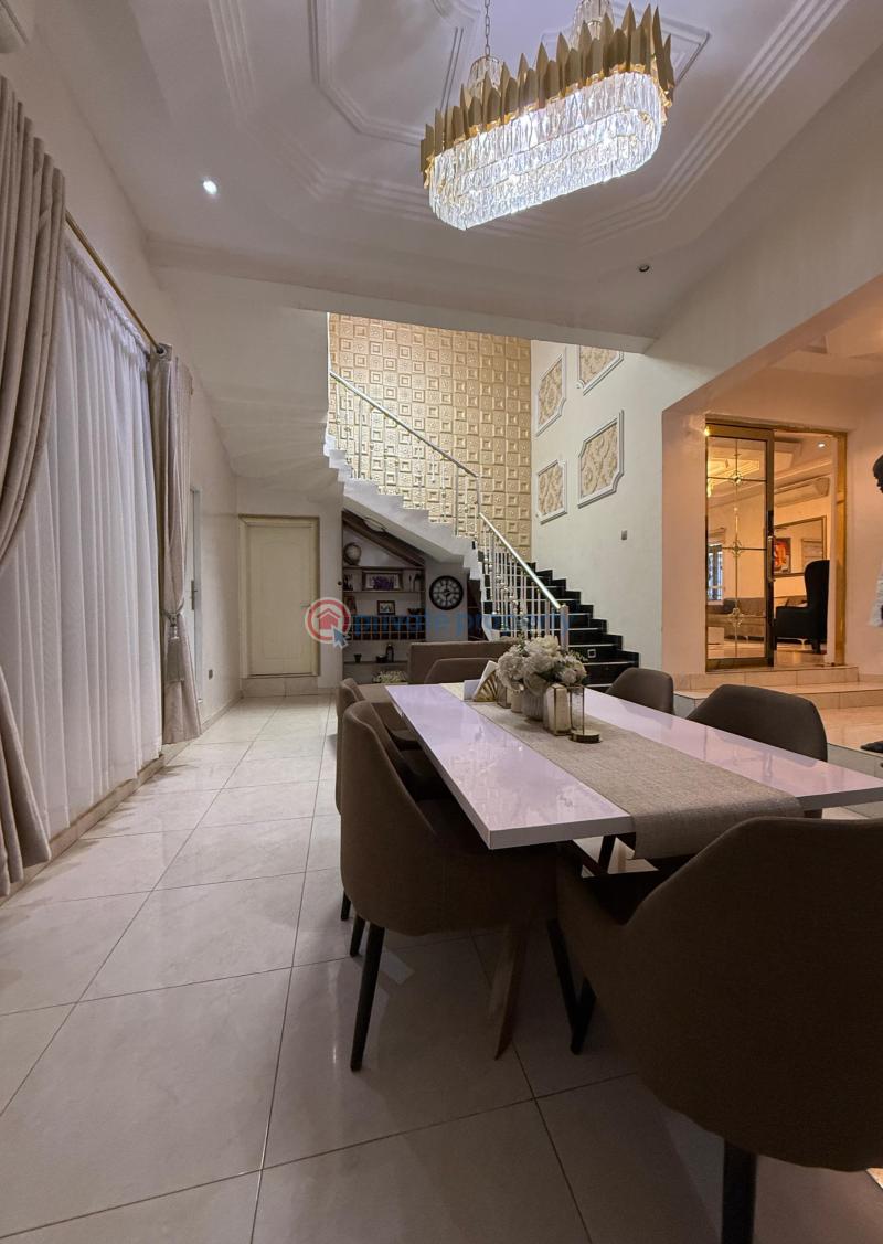 5 bedroom Maisonette For Sale Aerodrome Gra Samonda Ibadan Oyo - 3