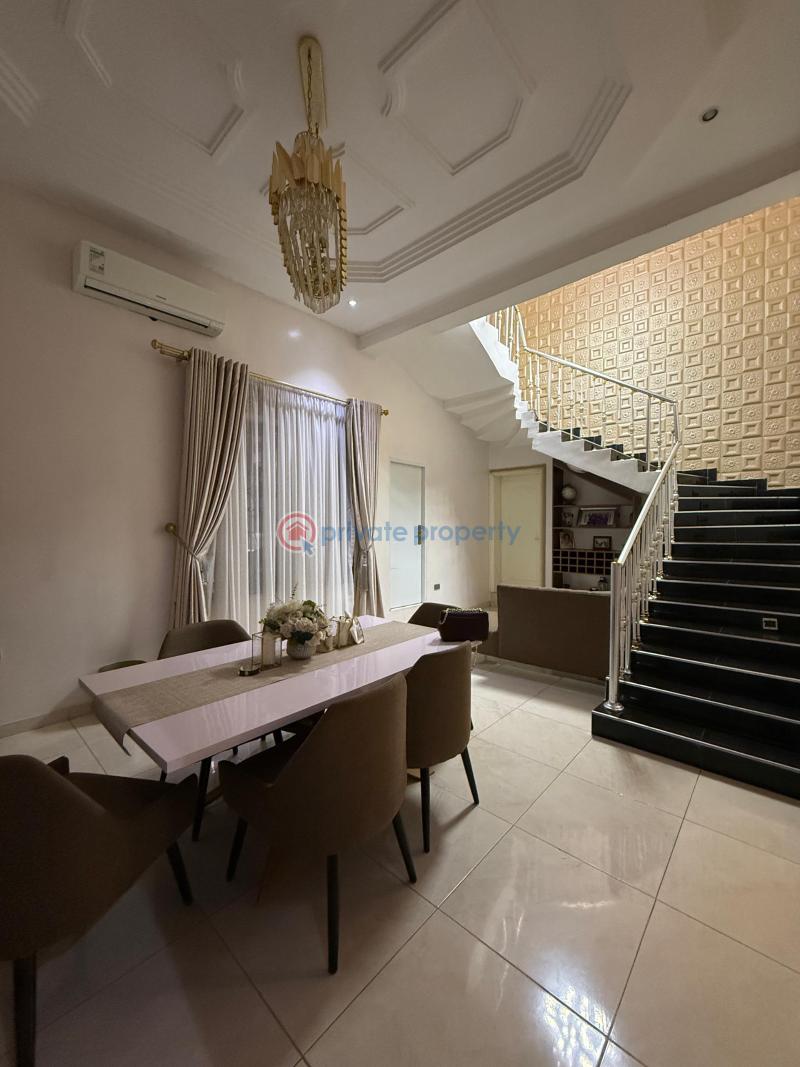 5 bedroom Maisonette For Sale Aerodrome Gra Samonda Ibadan Oyo - 4