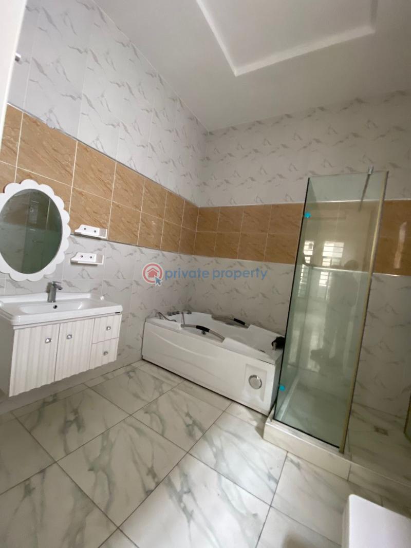 Luxury massive master’s bedroom with balcony - 2 1 bedroom Shared Apartment For Rent Oral Estate Lekki Lagos - 2