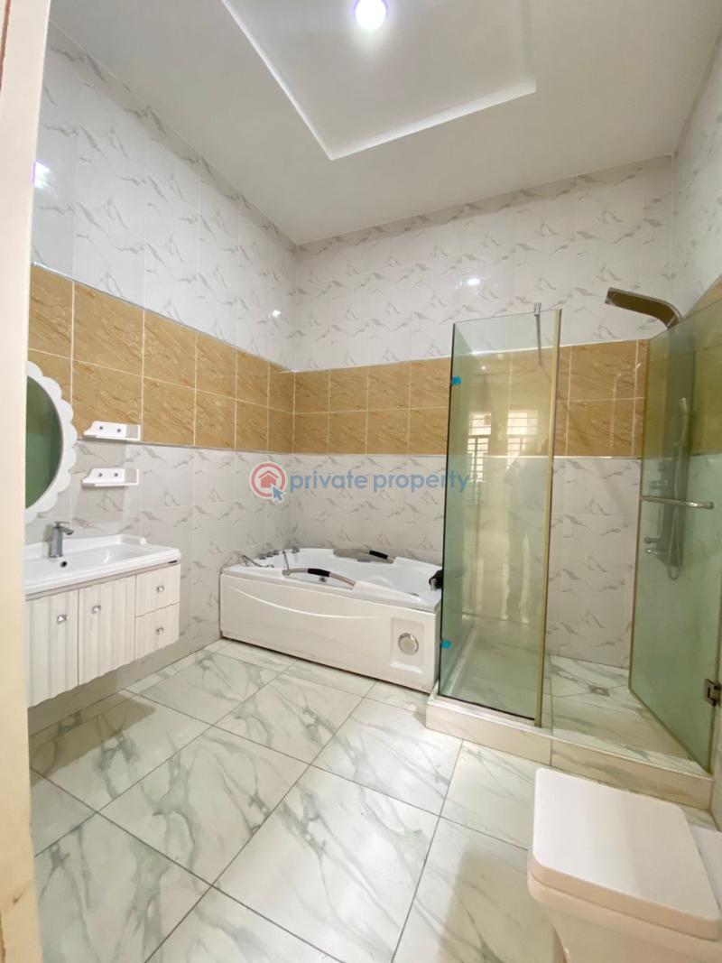 Luxury massive master’s bedroom with balcony - 3 1 bedroom Shared Apartment For Rent Oral Estate Lekki Lagos - 3