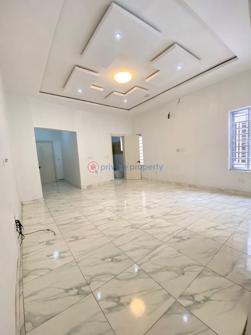 Luxury massive master’s bedroom with balcony - 1 1 bedroom Shared Apartment For Rent Oral Estate Lekki Lagos - 1