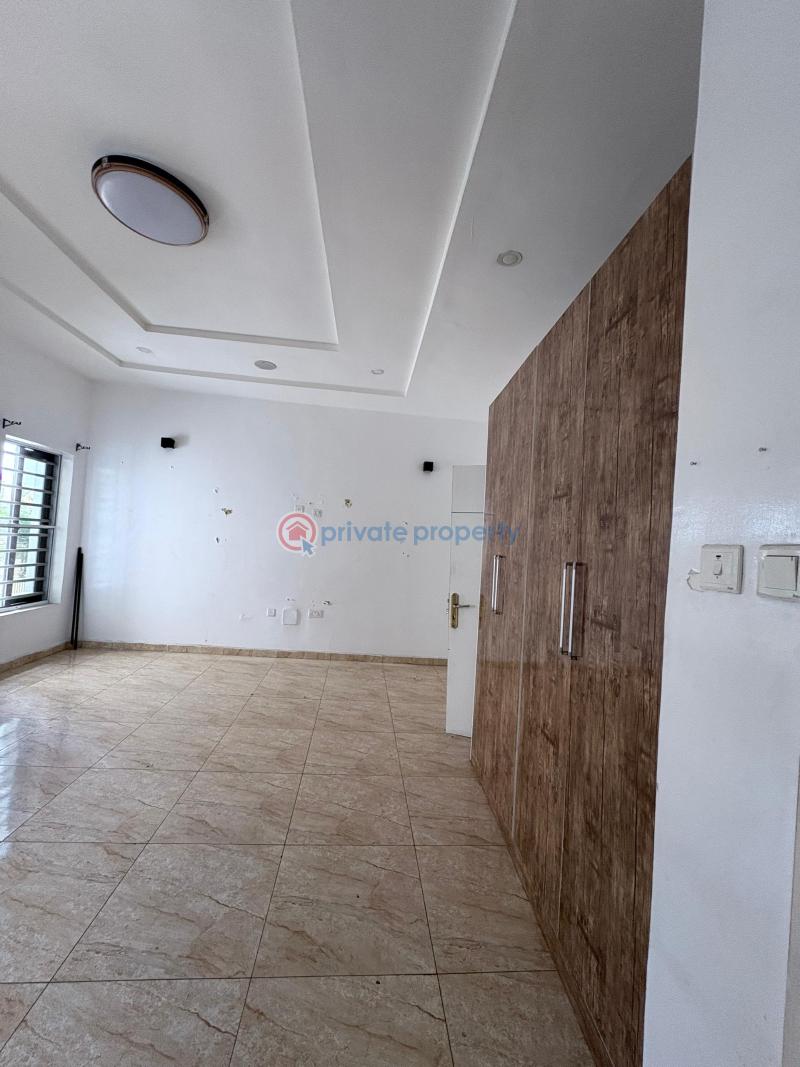 Luxury masters bedroom - 4 1 bedroom Shared Apartment For Rent Nice Estate Along Lekki Expressway Lagos - 4