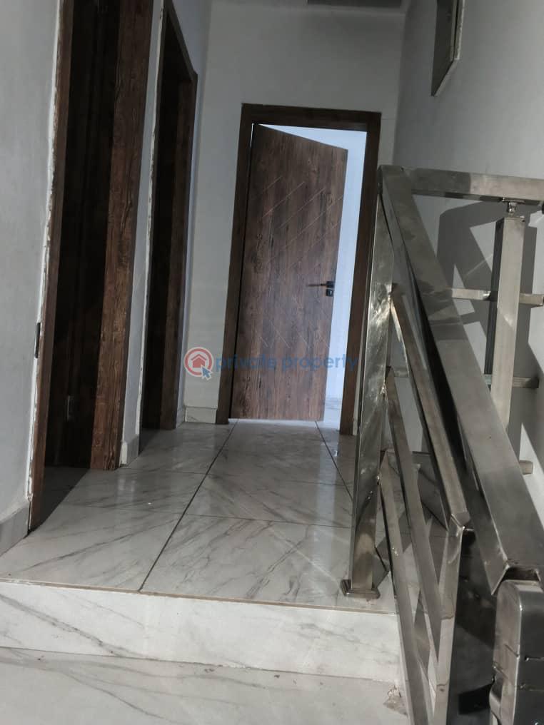 4 bedroom Terraced Duplex For Rent Ilasan Ikate Ilasan Lekki Lagos - 7