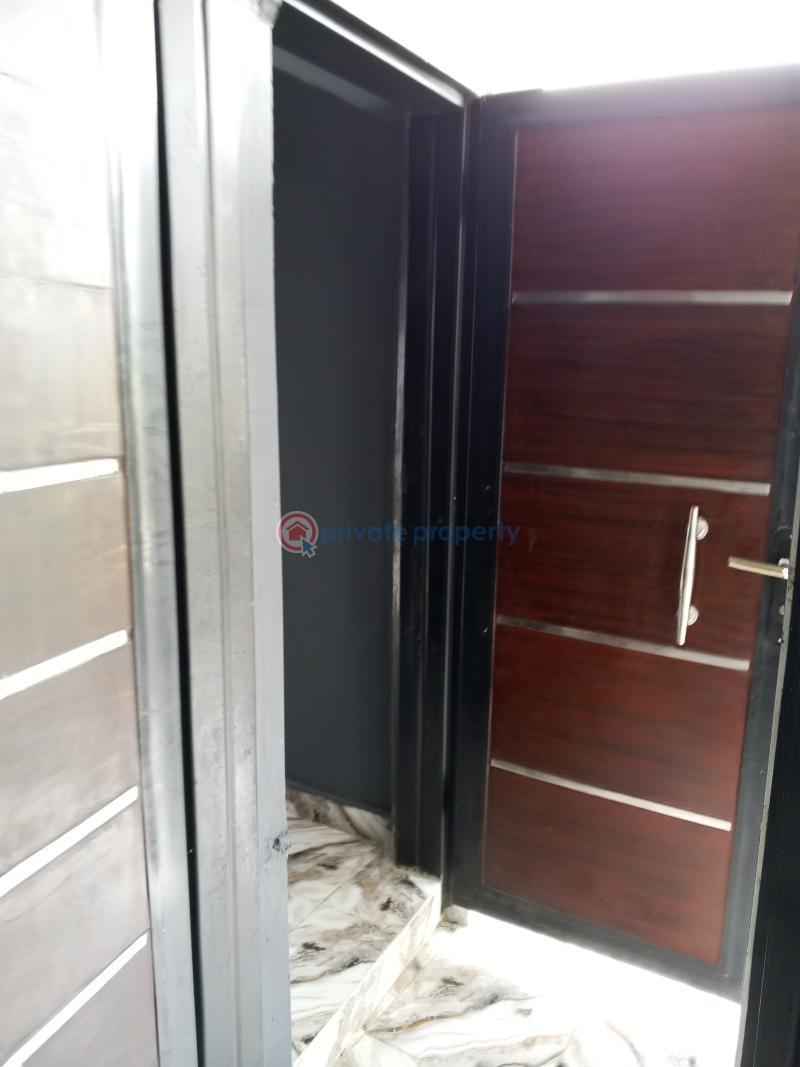 2 bedroom Block Of Flats For Rent Divine Avenue Bucknor Estate Bucknor Estate Isolo Lagos - 10