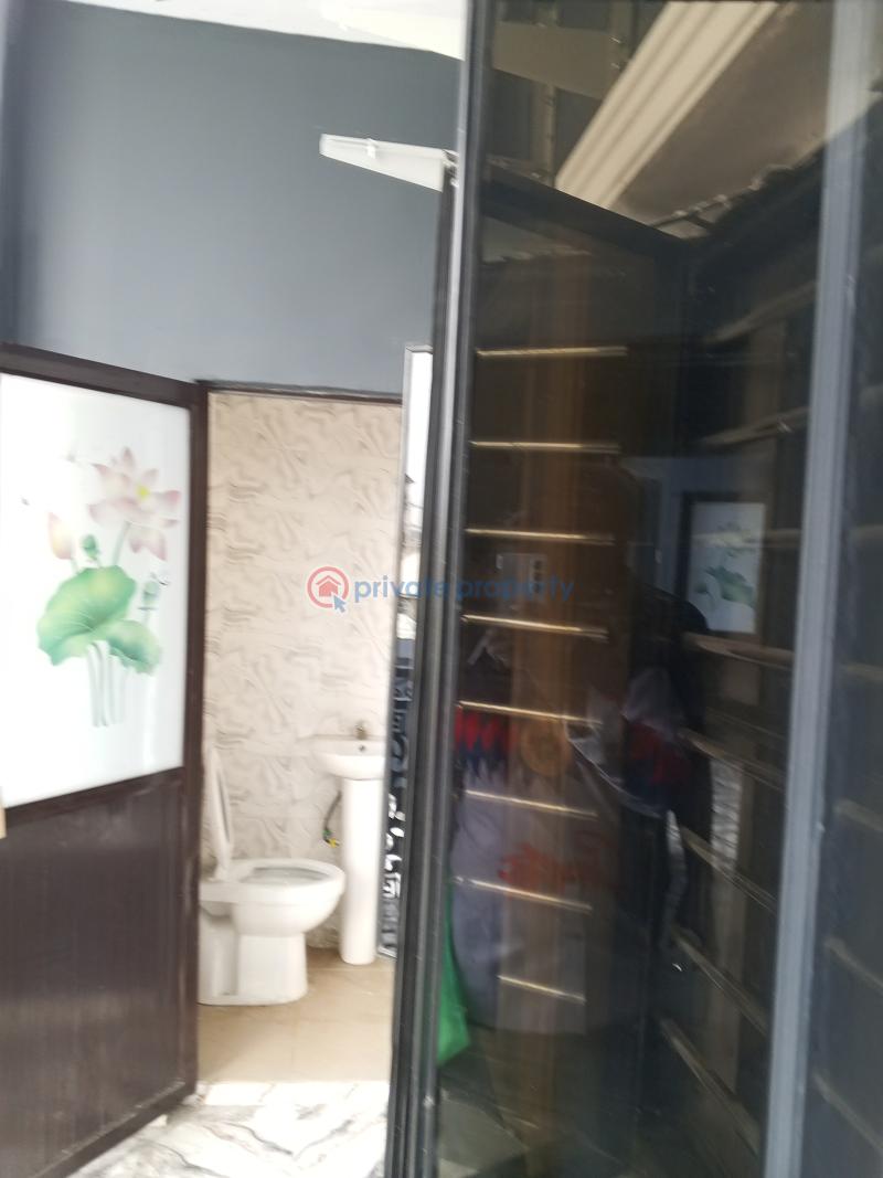 2 bedroom Block Of Flats For Rent Divine Avenue Bucknor Estate Bucknor Estate Isolo Lagos - 4