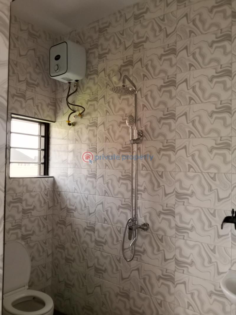 2 bedroom Block Of Flats For Rent Divine Avenue Bucknor Estate Bucknor Estate Isolo Lagos - 12