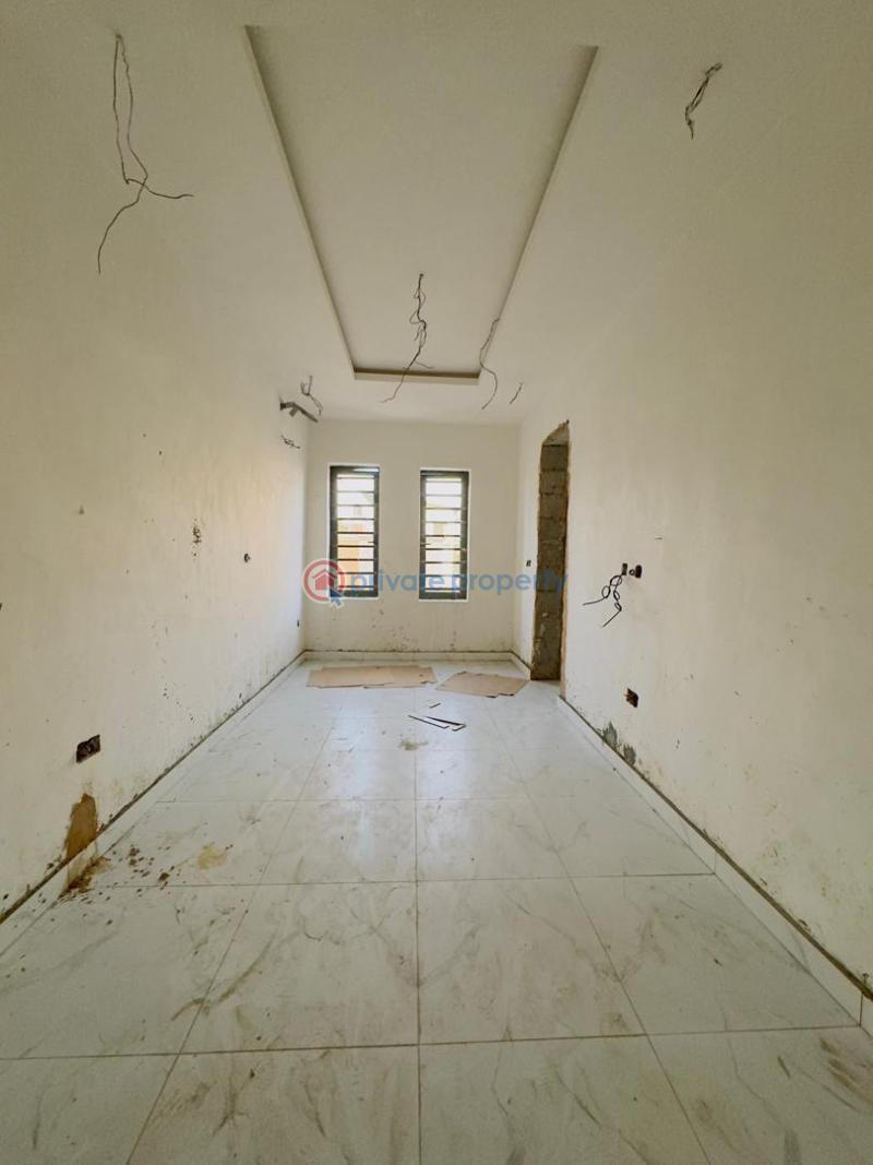 3 bedroom Block Of Flats For Sale Yaba Lagos - 2
