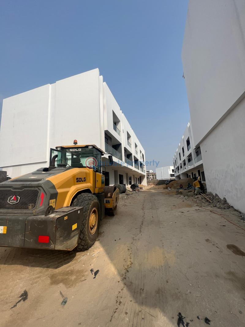 4 bedroom Terraced Duplex For Sale Freedom Way Lekki Phase 1 Lagos - 5