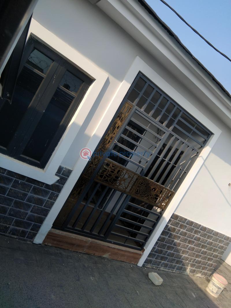 3 bedroom Detached Bungalow For Sale Abraham Adesanya Ajah Lagos - 9
