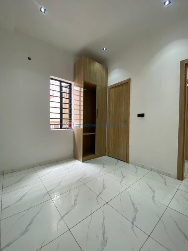 4 bedroom Semi detached Duplex For Sale Thomas Estate Ajah Lagos - 3