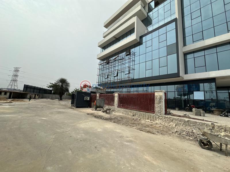 Luxury office spaces in lekki phase 1 - 1,000 sqm, 240sqm and 108sqm - 2 Office For Rent Off Admiralty Way Lekki Phase 1 Lagos - 2