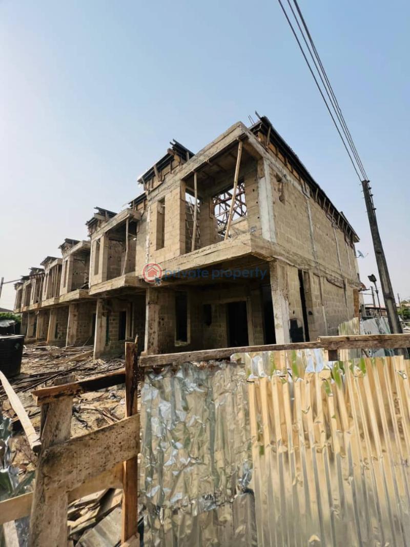 2 bedroom Terrace For Sale Off Mobil Road, Lekki Ajah, Lagos Ilaje Ajah Lagos - 3