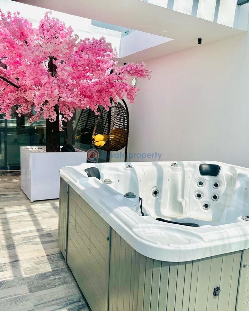 Luxury party villa shortlet - 7 4 bedroom Semi detached Duplex Short let Off Platinum Way Lekki Phase 1 Lagos - 7