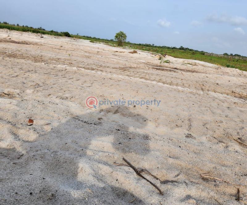 Land For Sale Crown Estate Emperor Estate Novare Shoprite Mall Lagos Business School Thesaurus Bay Jetty Omu Creek Pelican Resort Lagos Island  - 4