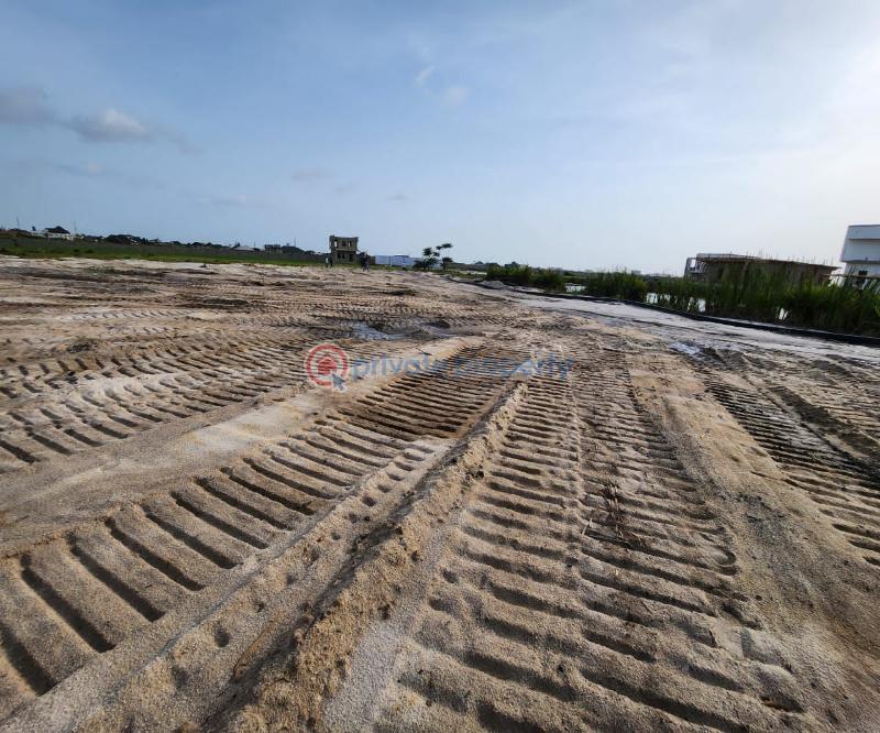 Land For Sale Crown Estate Emperor Estate Novare Shoprite Mall Lagos Business School Thesaurus Bay Jetty Omu Creek Pelican Resort Lagos Island  - 2