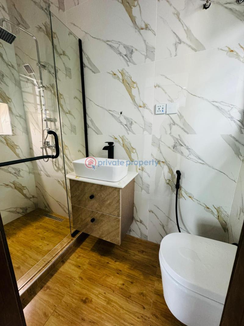 5 bedroom Detached Duplex For Sale Omole Phase 2 Ikeja Lagos - 4