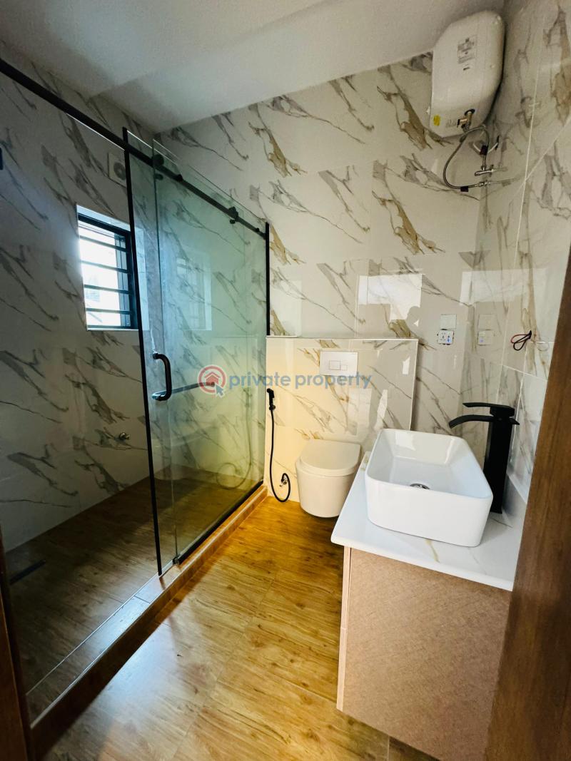 5 bedroom Detached Duplex For Sale Omole Phase 2 Ikeja Lagos - 5