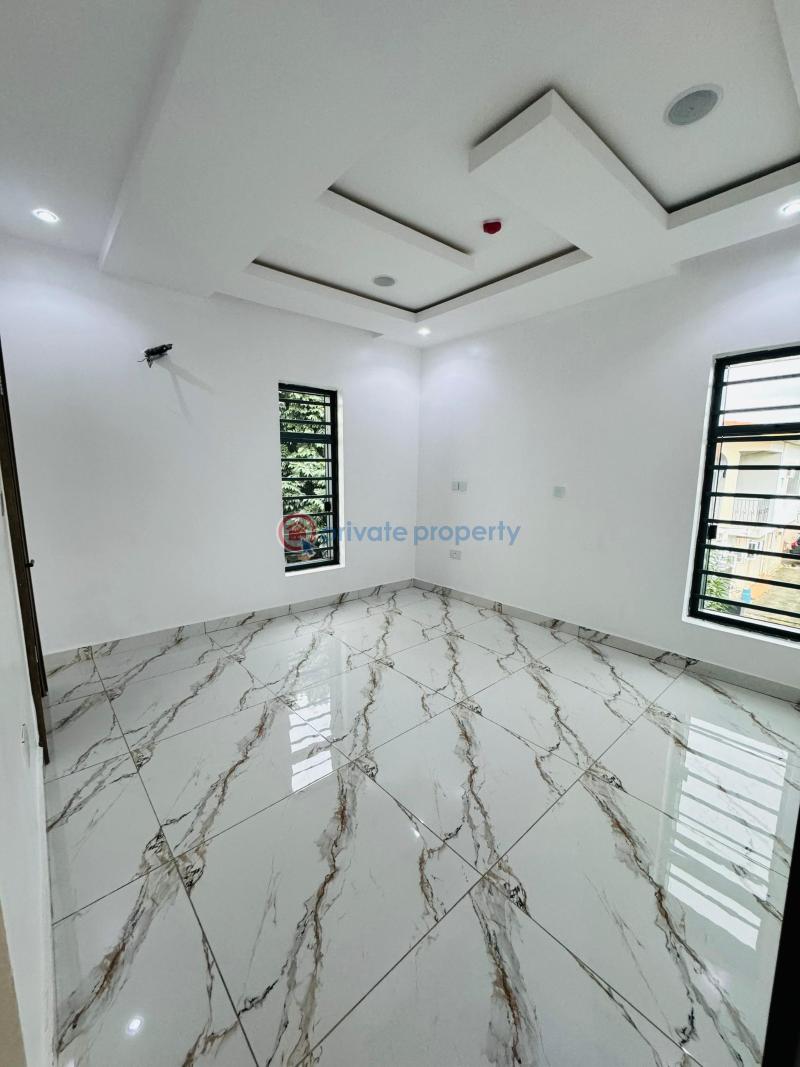 5 bedroom Detached Duplex For Sale Omole Phase 2 Ikeja Lagos - 3