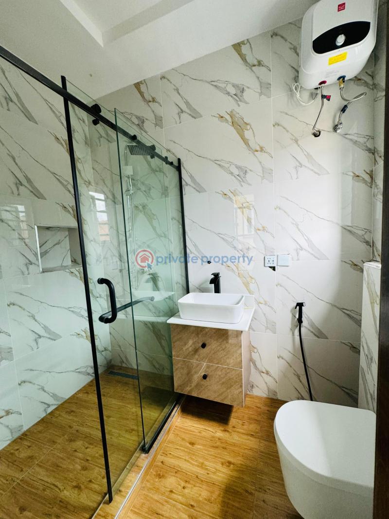 5 bedroom Detached Duplex For Sale Omole Phase 2 Ikeja Lagos - 14