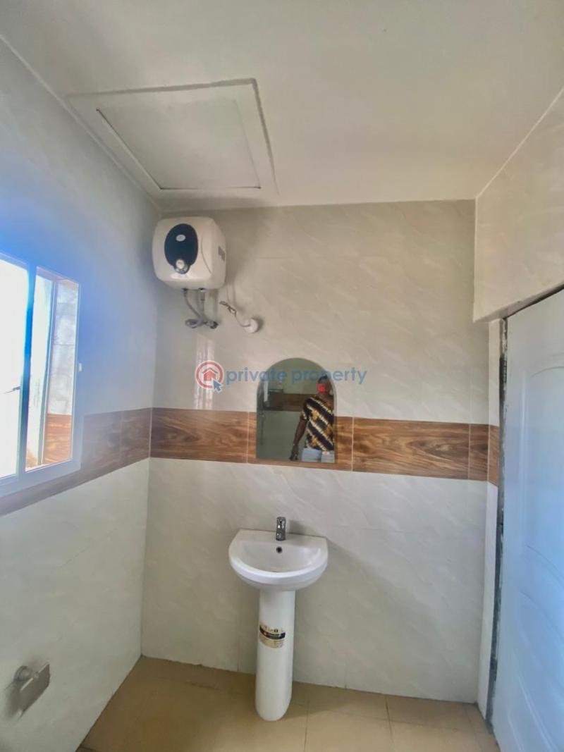 1 bedroom Mini Flat For Sale Buenevista Estate Off Orchid Road Lekki Lagos - 6