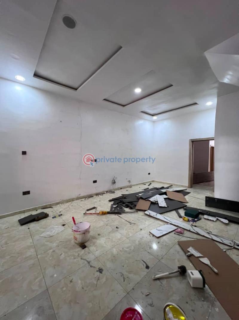 1 bedroom Mini Flat For Rent Royal Pine Estate Orchid Road Lekki Lagos - 1
