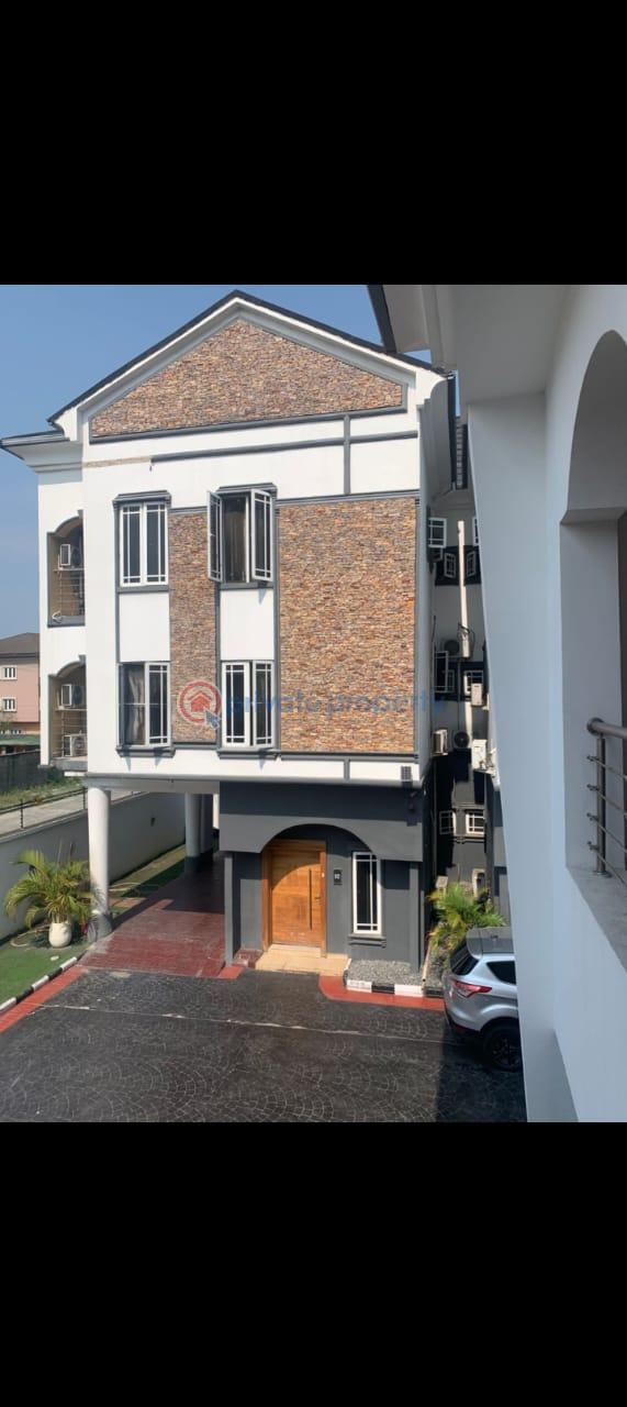 1 bedroom Mini Flat For Rent Lekki Right Lekki Phase 1 Lagos