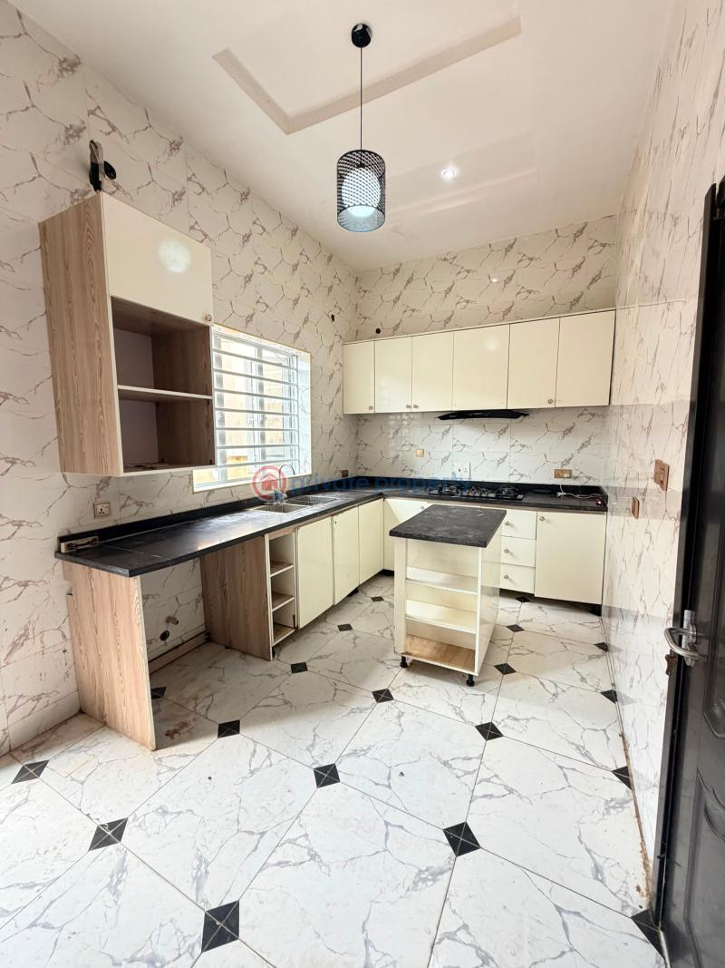 1 bedroom Mini Flat For Rent Thomas Estate Ajah Lagos - 4
