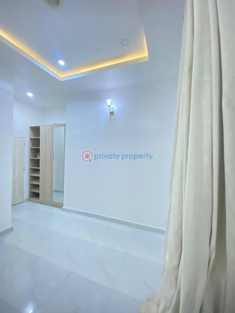1 bedroom Shared Apartment For Rent Chevron Drive Lekki Lagos - 2