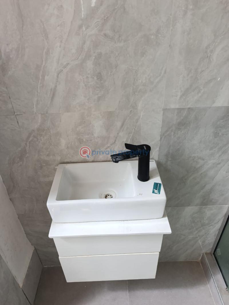2 bedroom Flat & Apartment For Rent Off Ilasan New Road Ikate Ikate Elegushi Lekki Lagos - 1