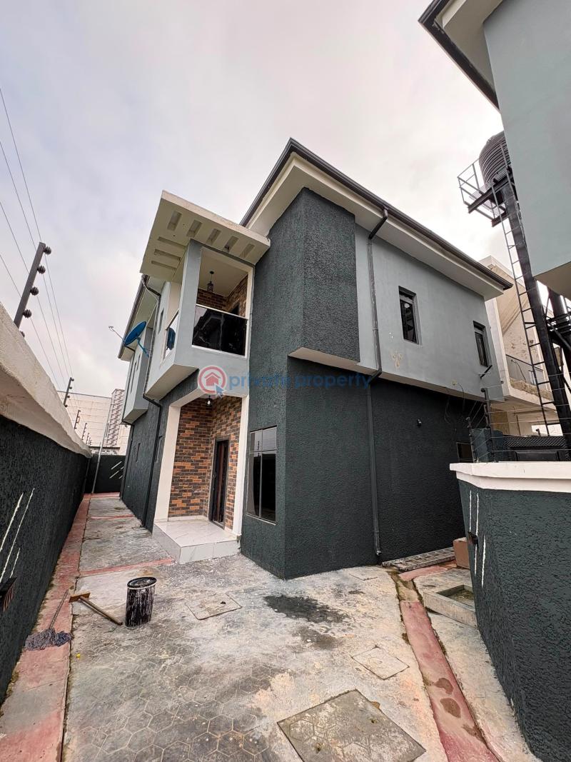 4 bedroom Detached Duplex For Rent Off Orchid Road Lekki Lagos - 0