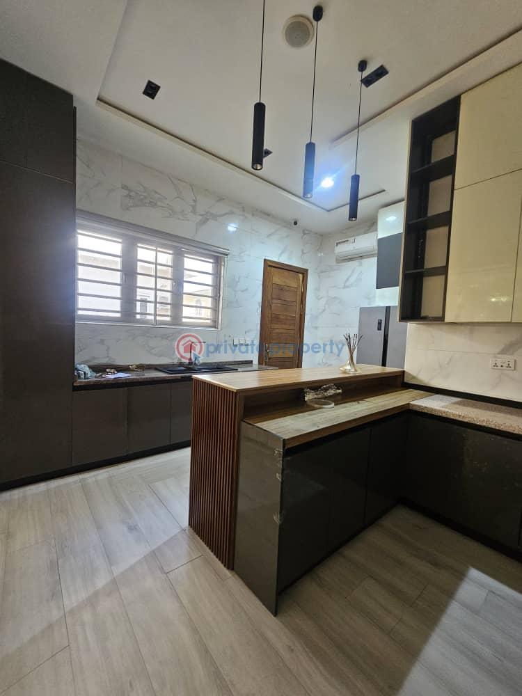 4 bedroom Semi detached Duplex For Rent Inside A Very Secure Call To Enter Estate Agungi Lekki Lagos - 8