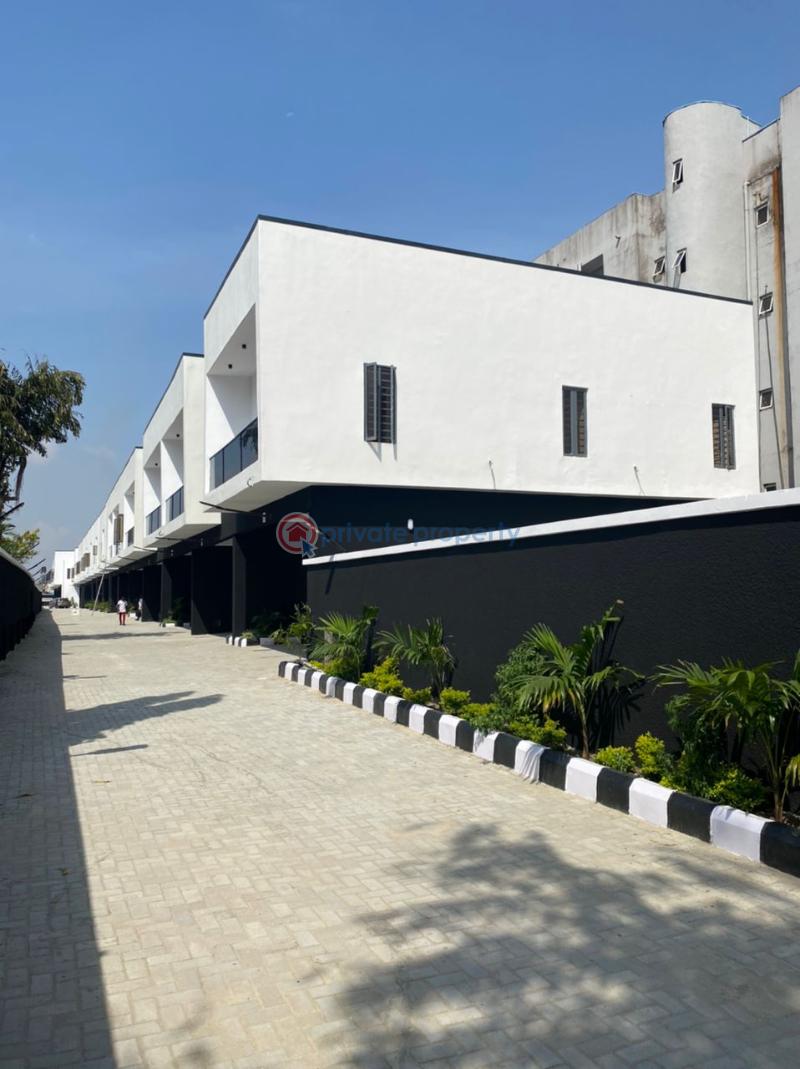 4 bedroom Terrace For Sale Off Lekki Epe Expressway Lekki Lagos - 0