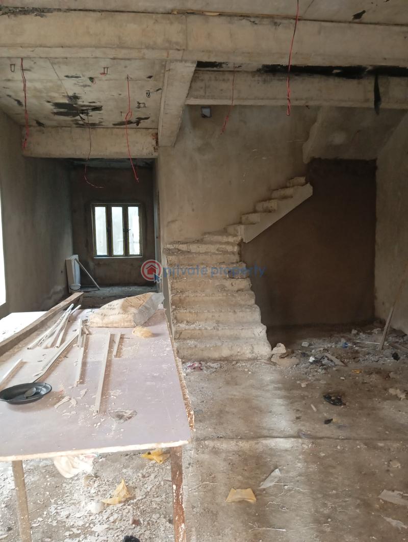 4 bedroom Terraced Duplex For Sale Jahi Abuja Phase 2  - 4