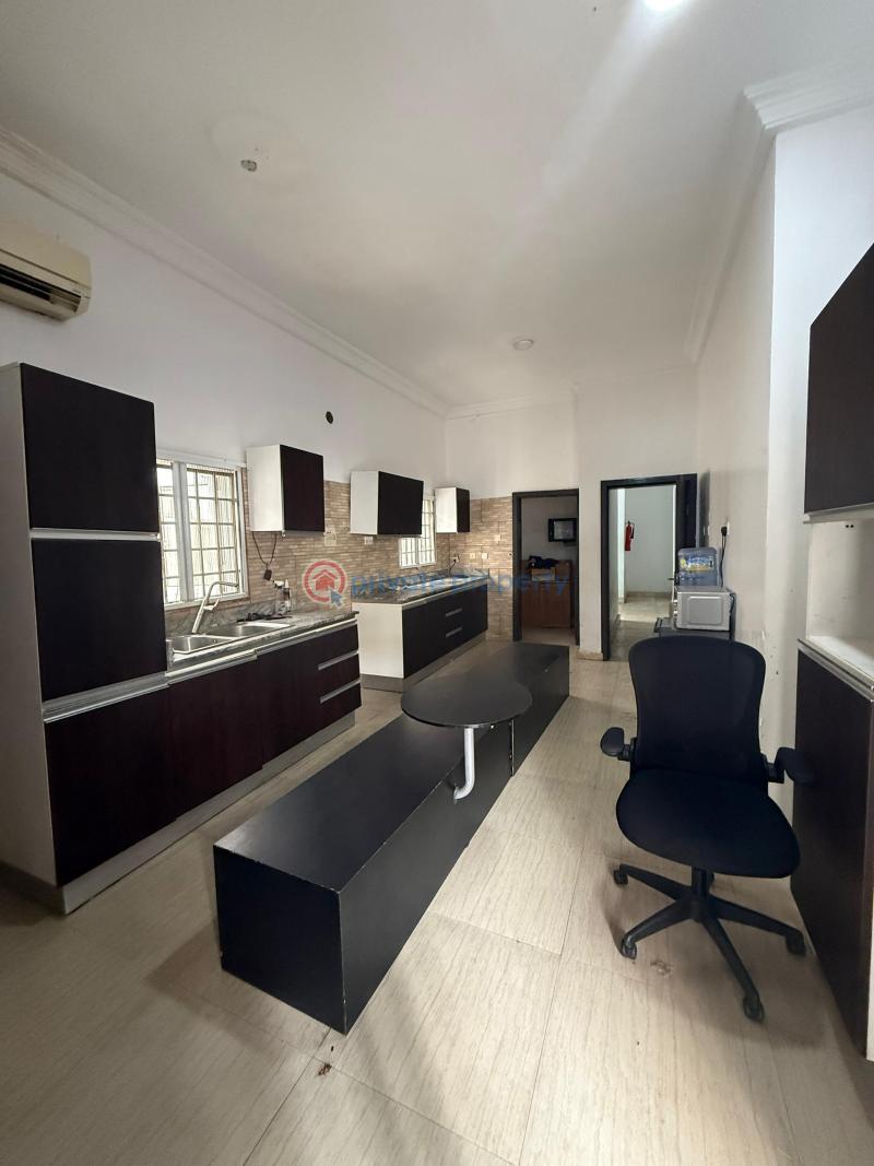 5 bedroom Detached Duplex For Sale Off Admiralty Way Lekki Phase 1 Lagos - 7