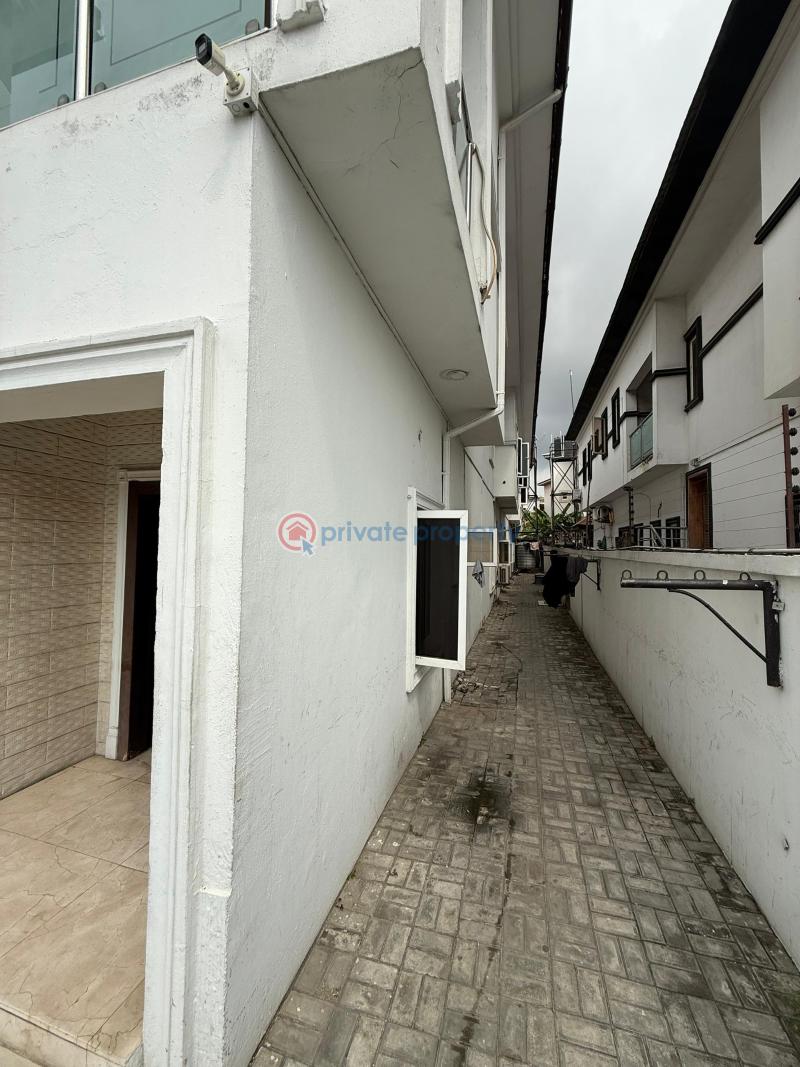 5 bedroom Detached Duplex For Sale Off Admiralty Way Lekki Phase 1 Lagos - 4