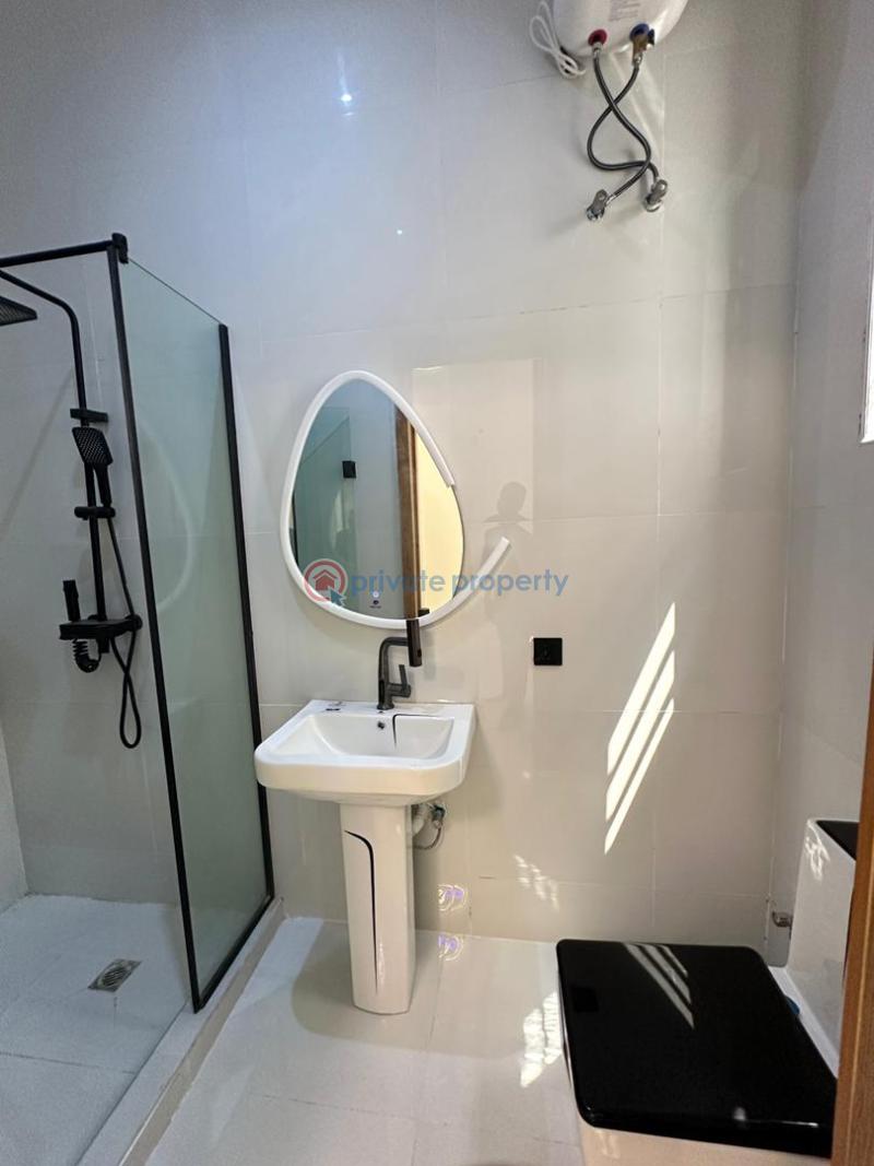 5 bedroom House For Sale Ajah, Lekki Lagos - 2