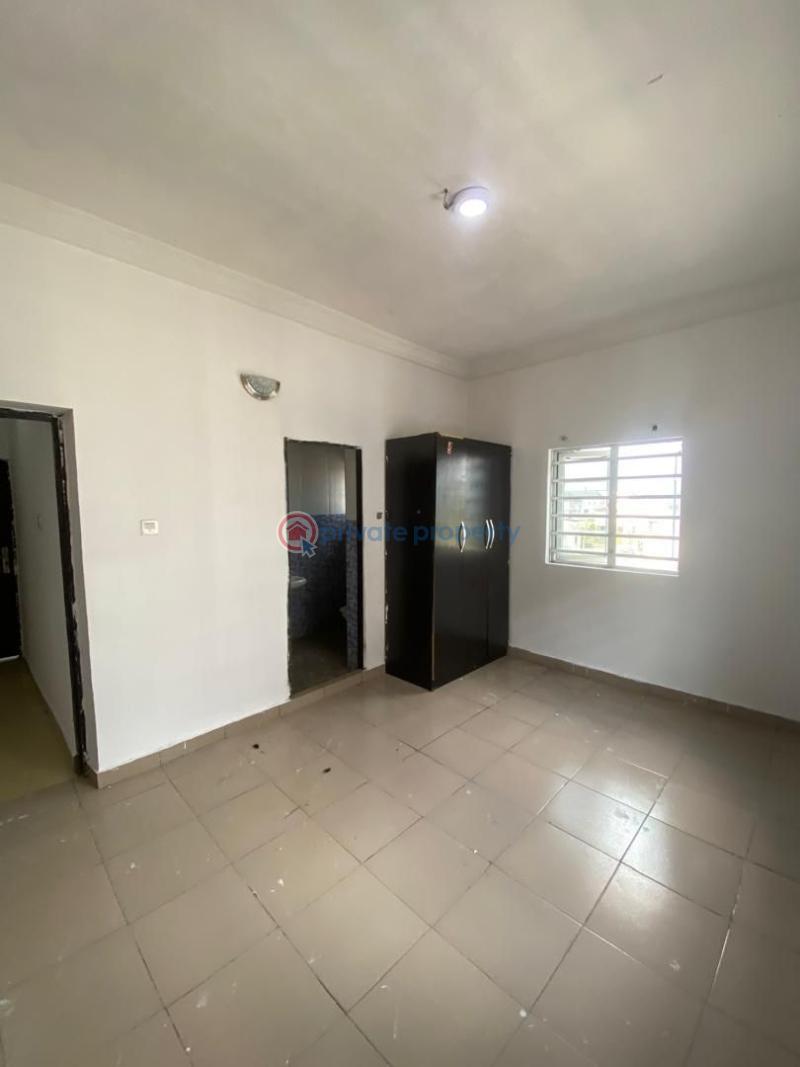 1 bedroom Shared Apartment For Rent Walking Distance From The Estate Gate Oral Estate Lekki Lagos