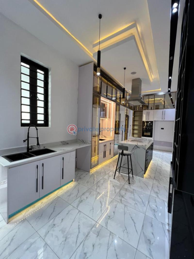 5 bedroom Detached Duplex For Sale 2nd Toll Gate Chevron Lekki Chevron Drive Lekki Lagos - 3