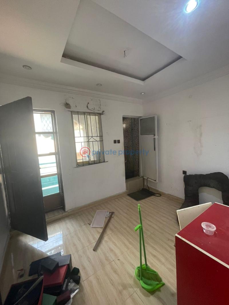 1 bedroom Mini Flat For Rent Sholuyi Gbagada Gbagada Lagos - 3