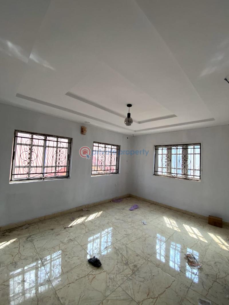 4 bedroom Block Of Flats For Rent Bobby Olofa Avenue, Akala Estate Akobo Akobo Ibadan Oyo - 3