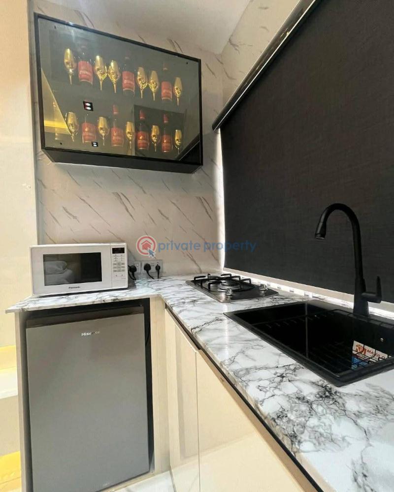 Luxury studio apartment - 1 1 bedroom Self Contain Short let Off Admiralty Way Lekki Phase 1 Lagos - 1